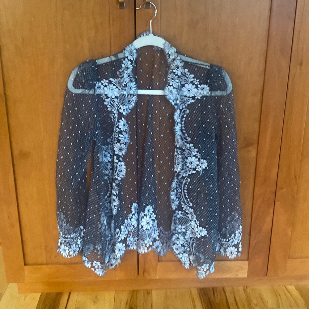 Chantilly lace….open blouse jacket🌺 Chan Luu